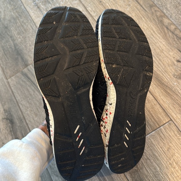 Extremely rare Men’s ASICS lifestyle shoes - Picture 7 of 8